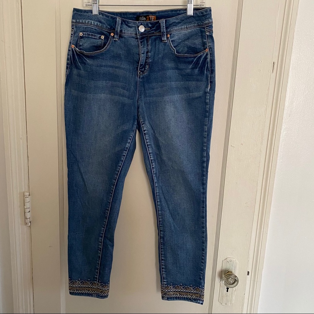 ROYALTY FORME jeans